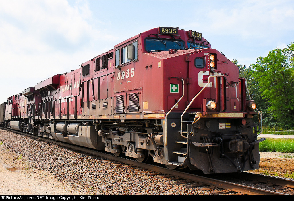 CP 8935